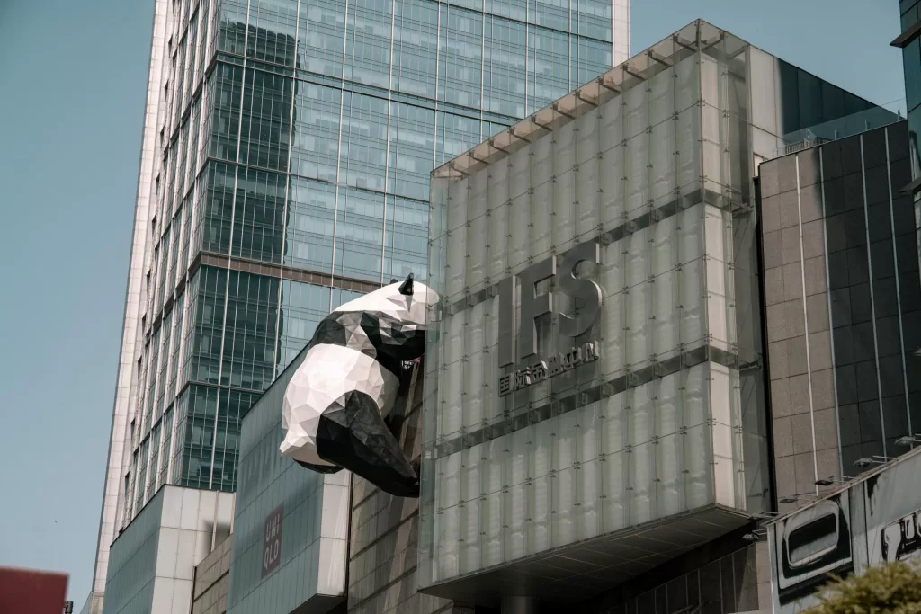 Panda sculpture climbing up the IFS mall in Chengdu
