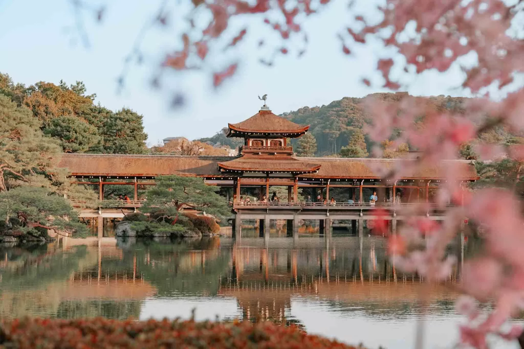 Heian Shrine with cherry blossoms blooming